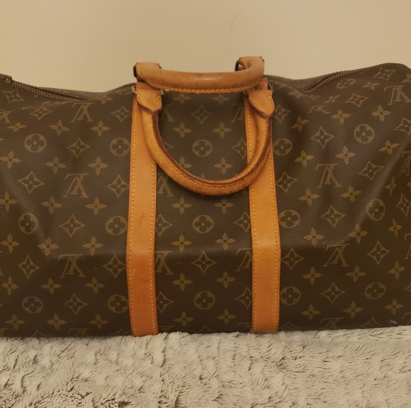 Does Louis Vuitton Fix Straps For Free Delivery